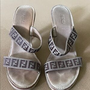 Fendi Women's Tan and brown  Logo Sandals